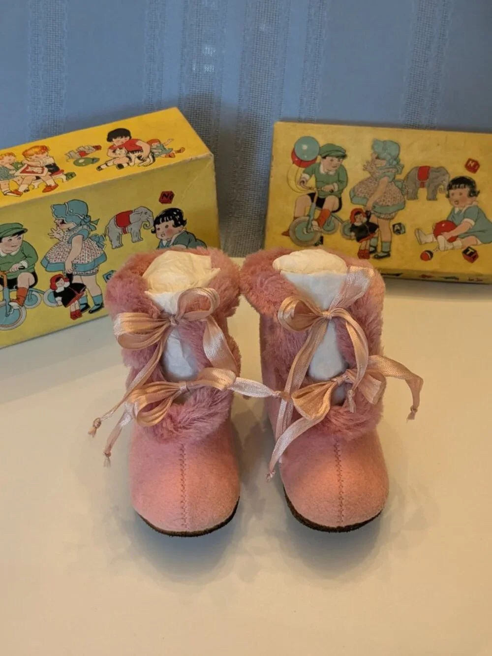 Vtg 1950s Poll Parrot Pink Felt Baby Slippers in Original Storybook Box